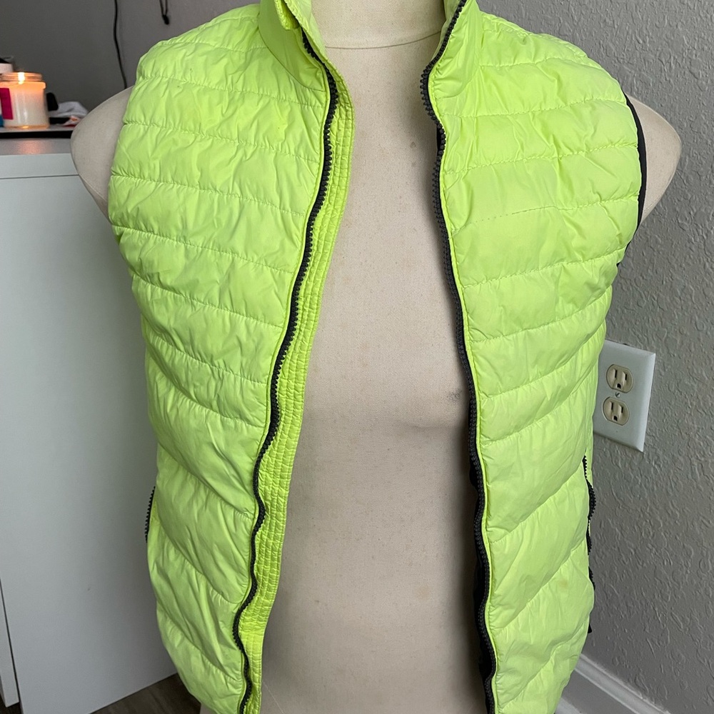 Champion Sport Puffer Vest